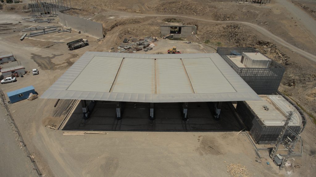 اجرای سقف تخت برای فضاهای بزرگ تولید پروفیل کالزیپ به صورت یکپارچه