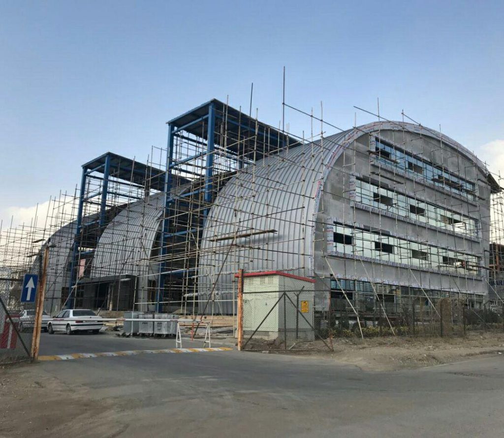 تولید زیپ پانل در ایران، اجرای زیپ پانل در تبریز، تولید سیستم ایستادرز توسط شرکت عقیق سازه ارک